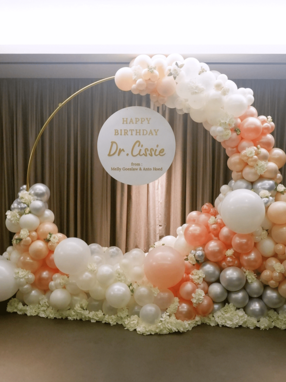 Circle ring decoration