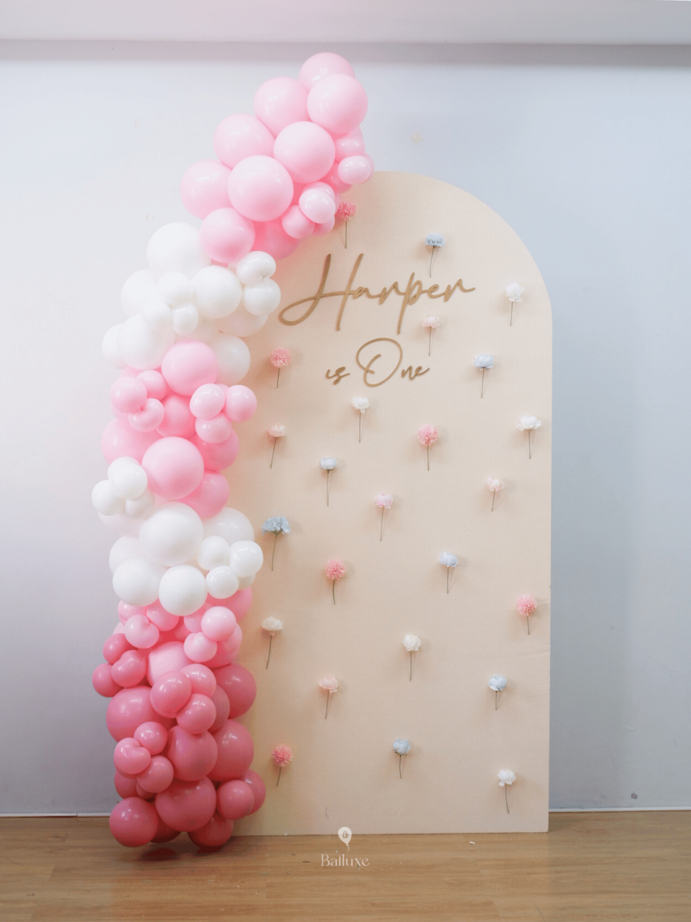 Floral Backdrop Type. B