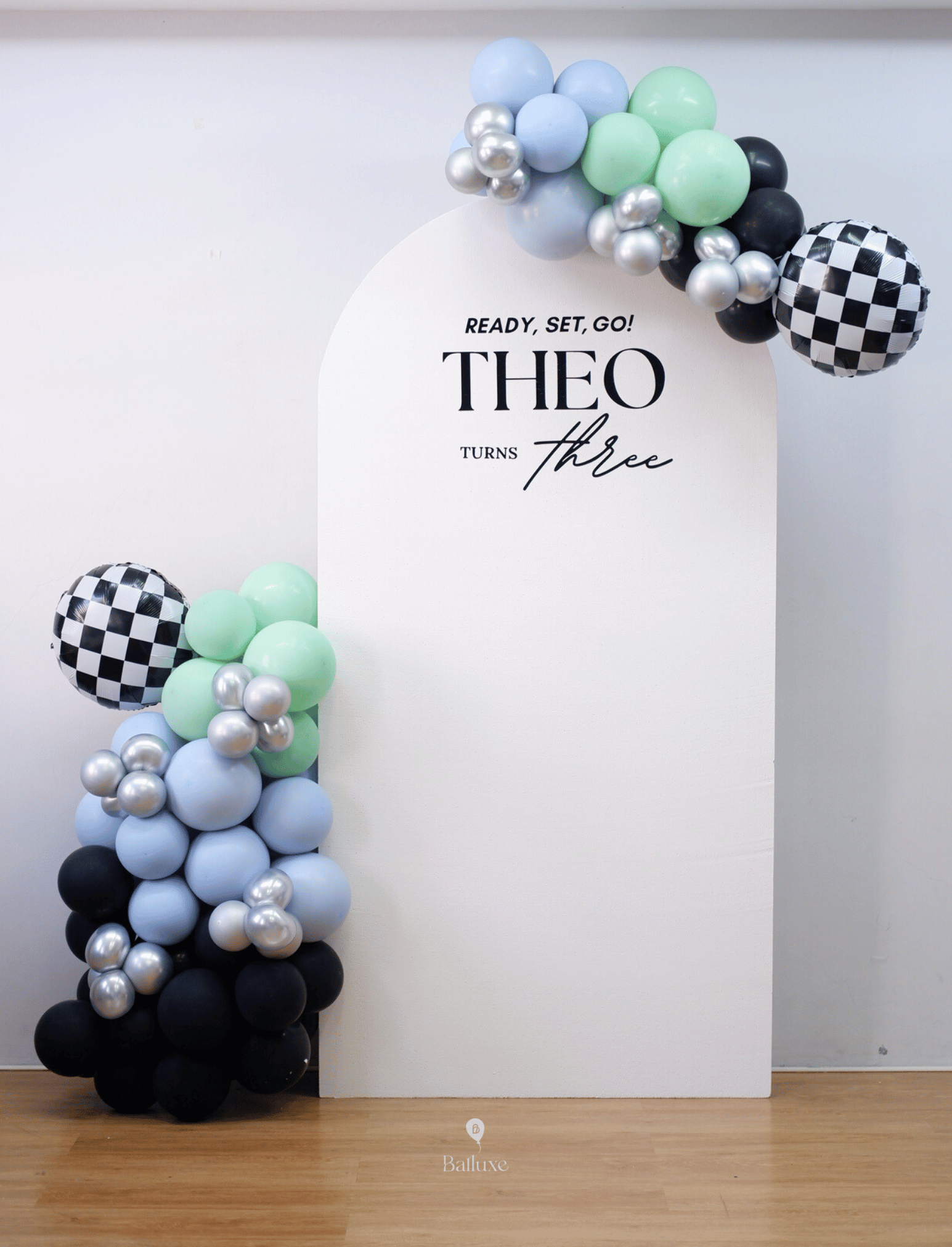 Backdrop with Balloon Column - Image 2