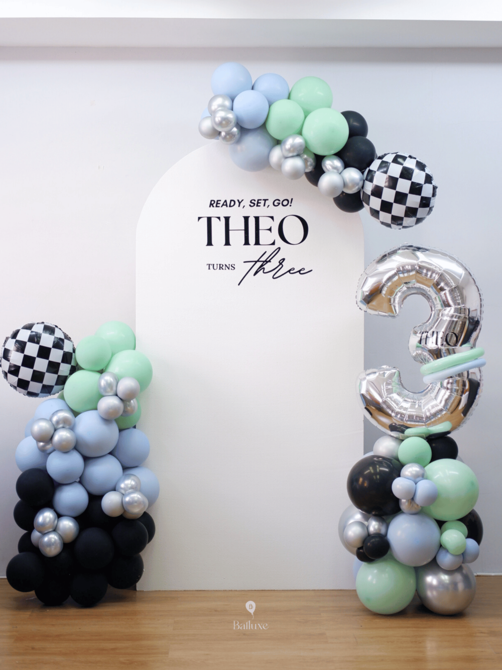 Simple Backdrop with Balloon Tower (backdrop + balloon tower)