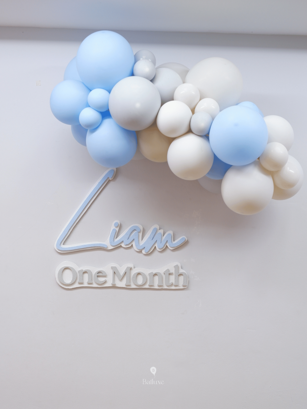 Instant Garland and text