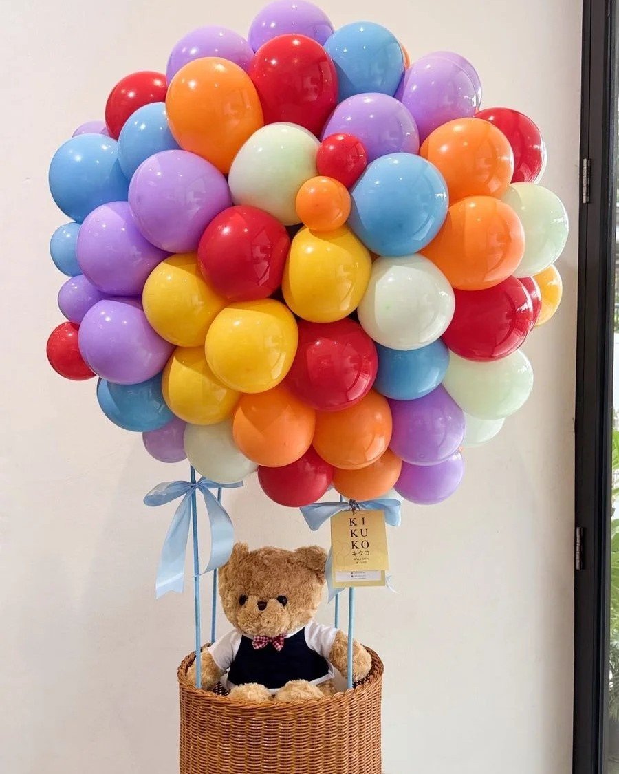 Medium Hot Air Balloon In A Basket